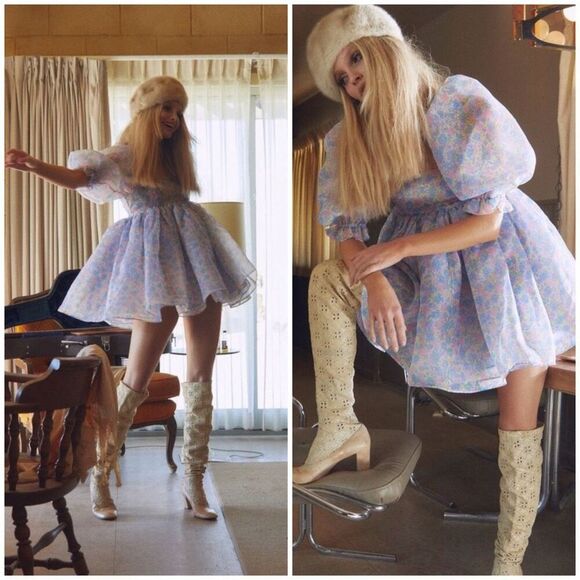 New Selkie Bon Bon Puff Floral Dress Size XS